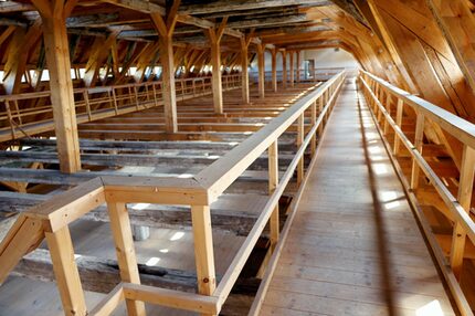 historischer Dachstuhl im Kornhaus